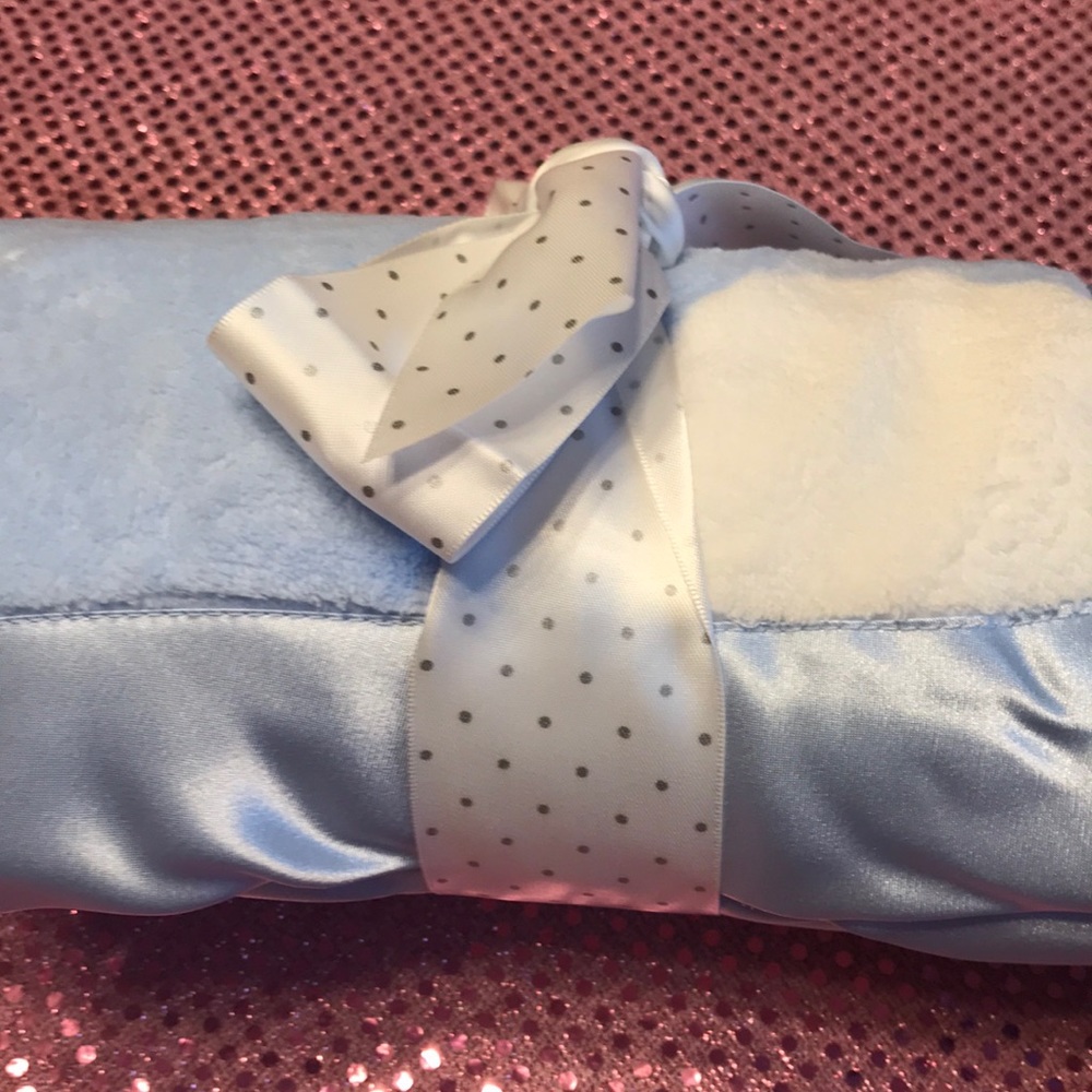 **LAST ONE Nordstrom Baby Soft Blanket Blue White - Picture 2 of 6